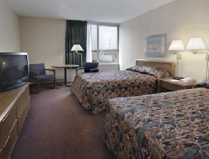 131 Hotel-Plaza Grand Rapids Room photo